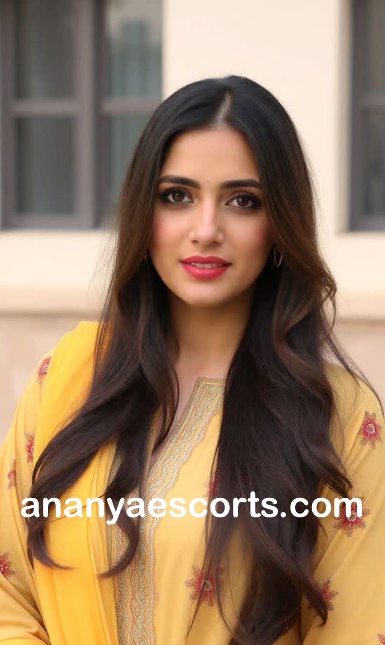 Pilkhuwa Escorts